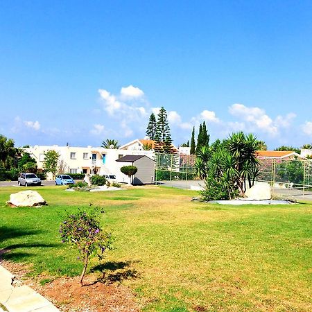 Coral Bay Apartment - Prime Tourist Location Exterior photo